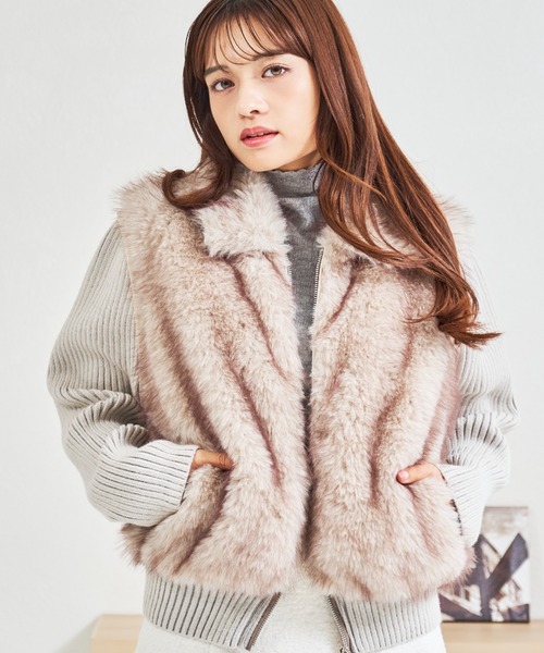 MISCH MASCH（ミッシュマッシュ）の「一部店舗限定 袖取り外しファーベスト（ベスト・レディース・アイボリー/モカ・ﾌﾘ-）」の2枚目の写真