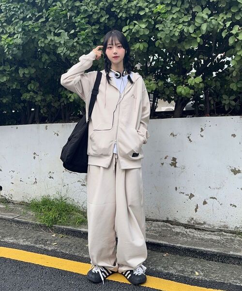 JEEP（ジープ）の「[330g] 2way ピークロゴ フードパーカー (JP5TZU012LE)（パーカー・レディース・その他・MEDIUM/LARGE/X-LARGE/SMALL）」の18枚目の写真