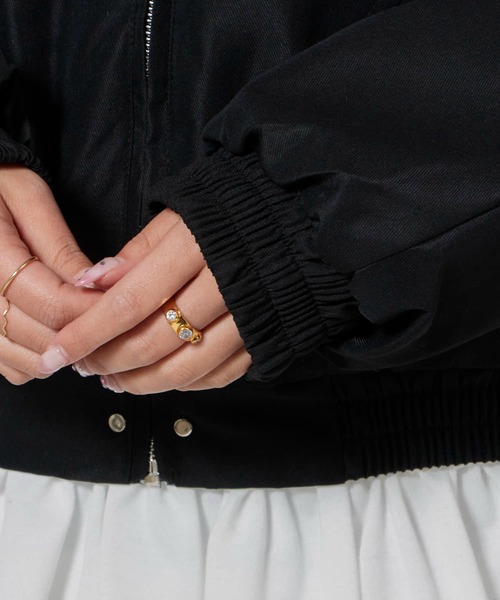 Chick（チック）の「Faux Fur Padded Jacket / 中綿入り マウンテンカービング ワークジャケット（ダウンジャケット/コート・レディース・ブラック/ライトグレー・FREE）」の8枚目の写真