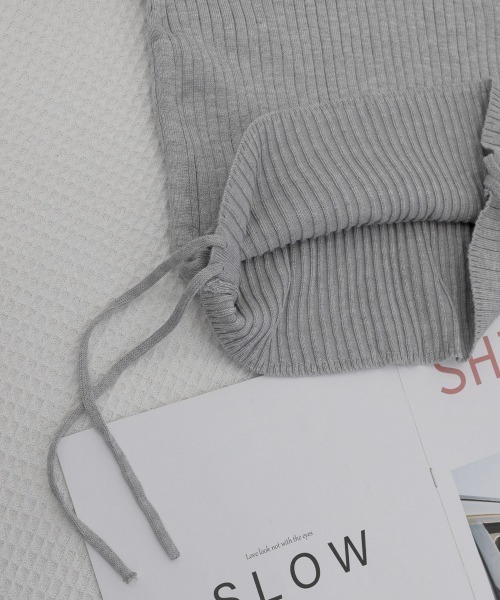 Miniministore(ミニミニストア)の「ポロニットドローストリングリブニット薄手(ニット/セーター・レディース・ライトグレー/ブラック系1/ブラック/オリーブ/ブラウン/ホワイト・FREE)」の22枚目の写真