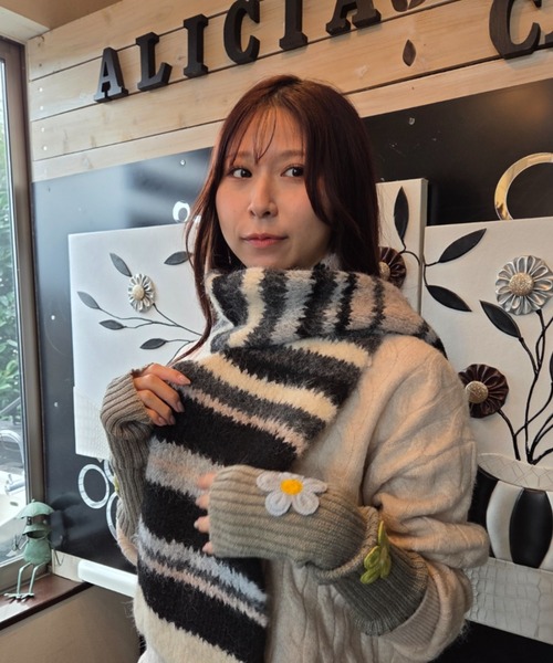 ｔｏｌｅｎｅ（トレネ）の「カラフル ブロッキングデザイン モヘアライク マフラー（マフラー・レディース・ホワイト/ピンク/ブルー・FREE）」の10枚目の写真