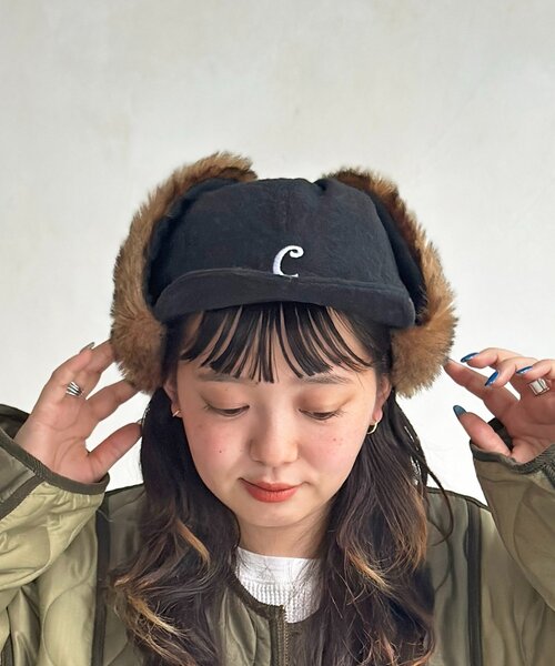 CPCM(シーピーシーエム)の「ツバ付きフライトキャップ(キャップ・メンズ・ブラック/ブラウン・FREE)」の1枚目の写真