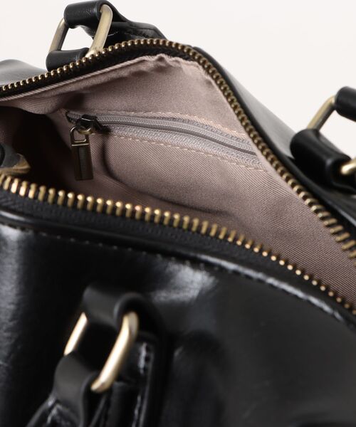NiiNa(ニーナ)の「【 NiiNa / ニーナ 】高品質レザー2WAYミニボストンバッグ(ボストンバッグ・レディース・レッド/グリーン/ダークブラウン/ブラック・FREE)」の13枚目の写真