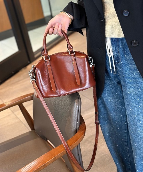 NiiNa(ニーナ)の「【 NiiNa / ニーナ 】高品質レザー2WAYミニボストンバッグ(ボストンバッグ・レディース・レッド/グリーン/ダークブラウン/ブラック・FREE)」の1枚目の写真