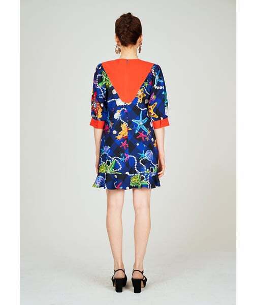 GREEDILOUS(グリディアス)の「オーシャンチェックプリントヨークラッフルワンピース(ワンピース・レディース・その他・SMALL/MEDIUM/LARGE/X-SMALL)」の4枚目の写真