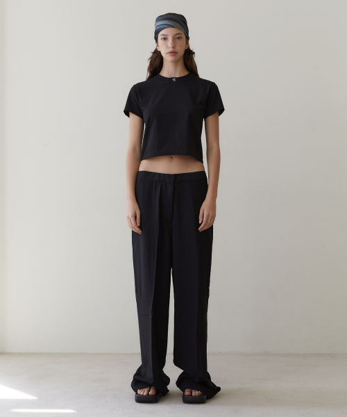 REVOIRSIS(ルヴォアシス)の「needlework crop t-shirt black(Tシャツ/カットソー・レディース・ブラック・FREE)」の3枚目の写真