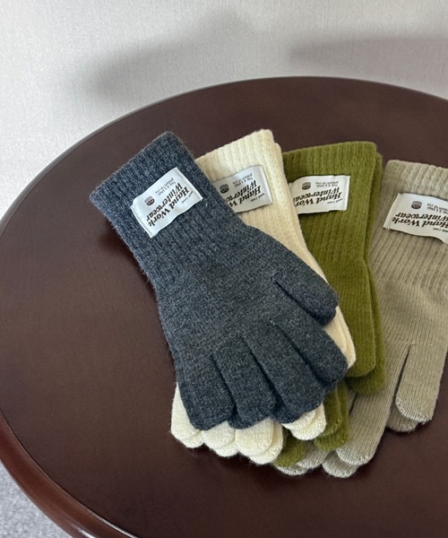 by muni:r（バイ ムニール）の「ソフトウールタッチ ニットグローブ（手袋・レディース・ベージュ/アイボリー/オリーブ/チャコールグレー・FREE）」の13枚目の写真