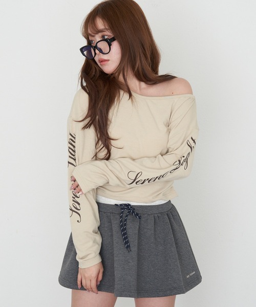 RAY CASSIN（レイカズン）の「ワンショルロゴロンT（Tシャツ/カットソー・レディース・ブラック系その他2/ホワイト/ベージュ/グレー・FREE）」の4枚目の写真