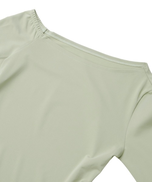 Julier Yoga and Relax（ジュリエヨガアンドリラックス）の「Julier Ecocoアシンメトリーロングスリーブプルオーバー（Tシャツ/カットソー・レディース・グレイッシュベージュ/ブラック/ホワイト/ライトカーキ・FREE）」の11枚目の写真