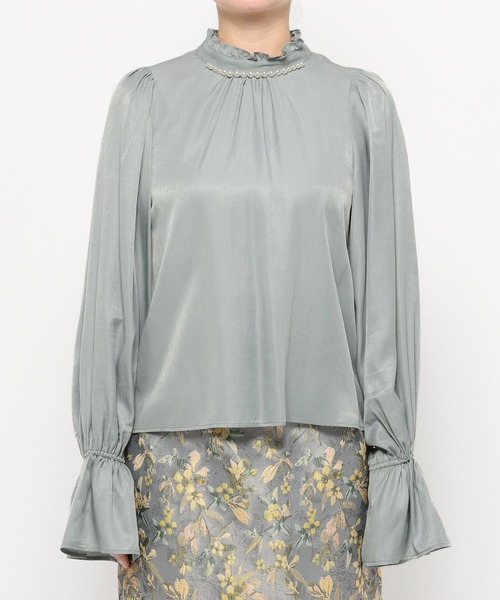 mysty woman（ミスティウーマン）の「パールツキハイネックブラウス　638056（シャツ/ブラウス・レディース・オフホワイト/グレー/ブラック・FREE）」の8枚目の写真