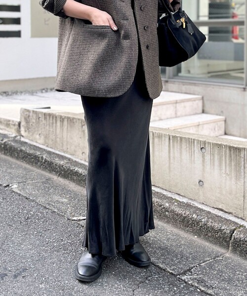ウォッシャブルフィブリルサテンバイヤススカート