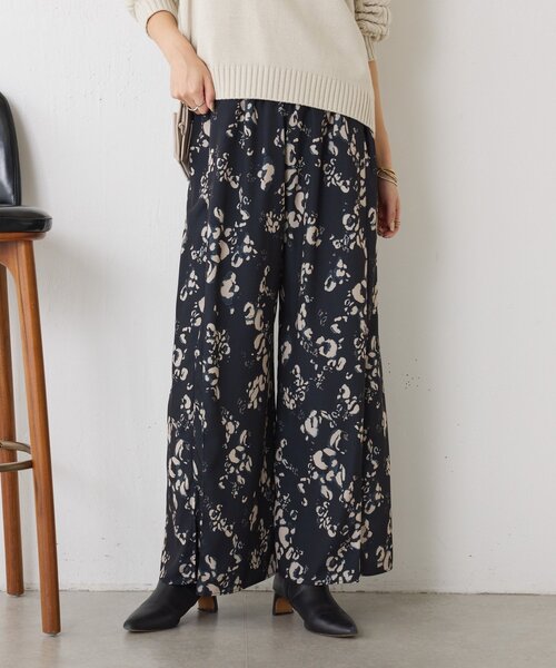 Jena espace merveilleux(ジェナ エスパスメルヴェイユ)の「【オールゴムウエスト】ニュアンス柄イージーパンツ(その他パンツ・レディース・グリーン/ブラック・FREE)」の1枚目の写真