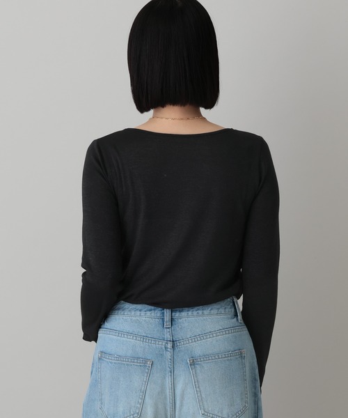 A part by(アパートバイ)の「ラメシアーカット_長袖(Tシャツ/カットソー・レディース・アイボリー/ブラック・FREE)」の16枚目の写真