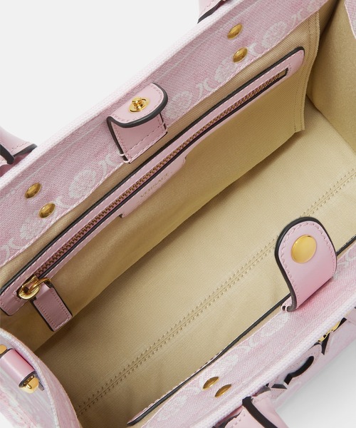 VERSACE(ヴェルサーチ)の「ラ メドゥーサ プリント スモール キャンバス トート(トートバッグ・レディース・ライトピンク/ホワイト×ゴールド・ONE SIZE)」の4枚目の写真