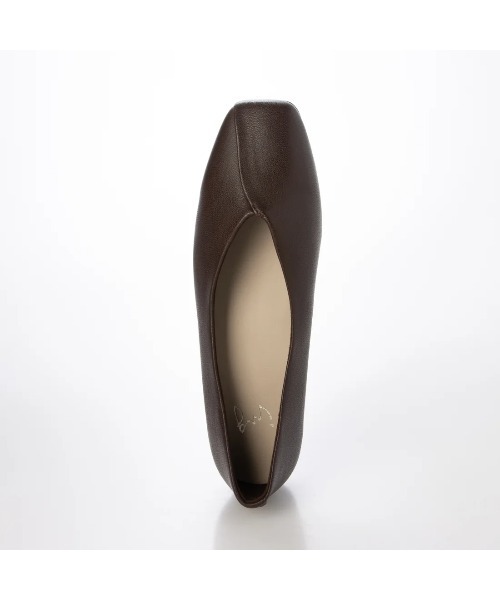 ing(イング)の「【WEB限定】スクエアトゥフラットシューズ(バレエシューズ・レディース・イエロー/ダークブラウン/ブラック/アイボリー・24.5cm/24cm/23.5cm/23cm/22.5cm)」の19枚目の写真