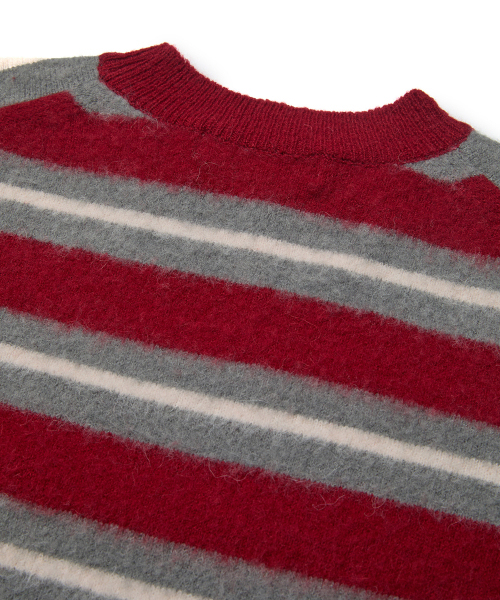 MMIC（エムエムアイシー）の「SABLE ROUNDNECK (RED)（ニット/セーター・メンズ・その他・M/L/XL）」の4枚目の写真