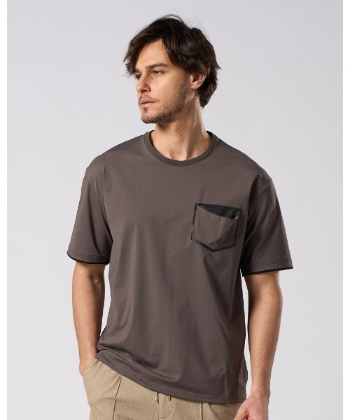 wjk（ダヴルジェイケイ）の「drawstring leather pocket S/S（Tシャツ/カットソー・メンズ・チャコールグレー/ブラック/ライトベージュ・SMALL/MEDIUM/LARGE/X-LARGE）」の4枚目の写真