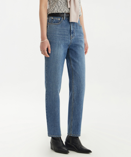 YOUTH(ユース)の「Straight Denim Pants (W) - Medium Blue(デニムパンツ・レディース・その他・M/L/S)」の1枚目の写真