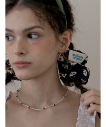 MAISON CREME（メゾンクレム）の「Floral Scrunch _ black（シュシュ）」