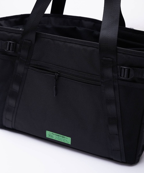 KiU(キウ)の「マルチキャリーバッグ ペットキャリー(25L)(トートバッグ・レディース・ブラック系その他/ダークグリーン系/ブラック・FREE)」の8枚目の写真
