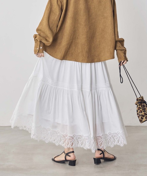 Gready Brilliant（グレディブリリアン）の「ヘムレースティアードスカート（スカート・レディース・オフホワイト/ブラック・38）」の9枚目の写真