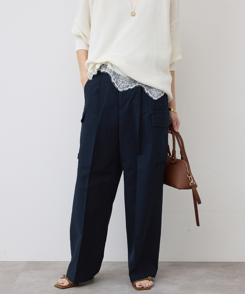 SLOBE IENA（スローブイエナ）の「バックサテンミリタリーパンツ（カーゴパンツ・レディース・ネイビー/カーキ・36/38）」の12枚目の写真