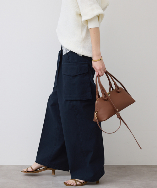 SLOBE IENA（スローブイエナ）の「バックサテンミリタリーパンツ（カーゴパンツ・レディース・ネイビー/カーキ・36/38）」の14枚目の写真