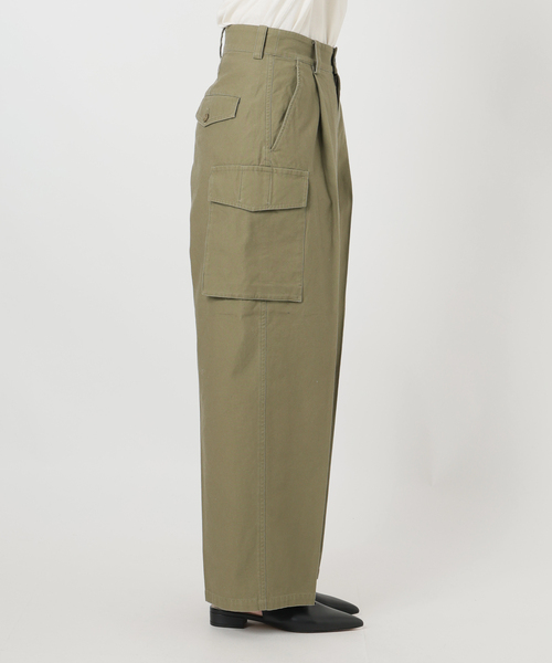 SLOBE IENA（スローブイエナ）の「バックサテンミリタリーパンツ（カーゴパンツ・レディース・ネイビー/カーキ・36/38）」の18枚目の写真