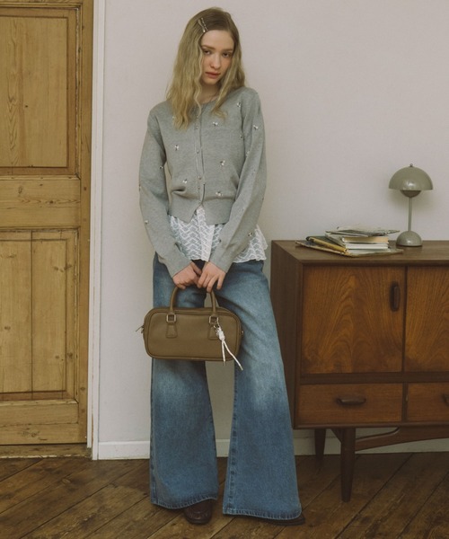 archives（アルシーヴ）の「【アンチピリング】小花柄刺繍ニットカーディガン（カーディガン/ボレロ・レディース・アイボリー/グレー/ネイビー・MEDIUM）」の10枚目の写真