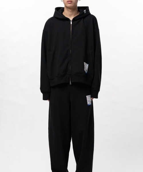 In・stru(men-tal).(インストルメンタル)の「【in・stru(men-tal).】HEAVY WEIGHT FRENCH TERRY ZIP PARKA(パーカー・メンズ・ブラック/ライトグレー・46/44/48)」の5枚目の写真