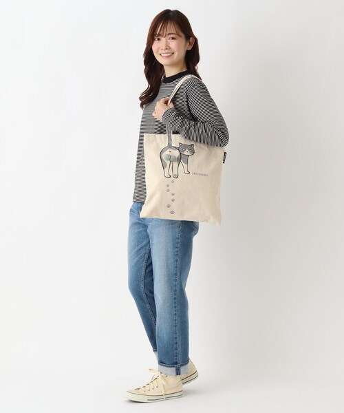 one'sterrace（ワンズテラス）の「【A4可】ネコ トートバッグ ハチワレ（トートバッグ・レディース・アイボリー系8・99）」の10枚目の写真