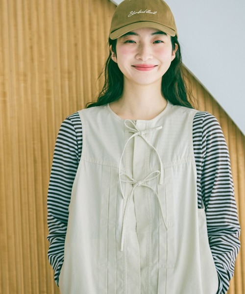 niko and...(ニコアンド)の「アソートフロントリボンベスト(ベスト・レディース・アイボリー/インディゴブルー/カーキ/ブラック・LARGE/MEDIUM)」の3枚目の写真