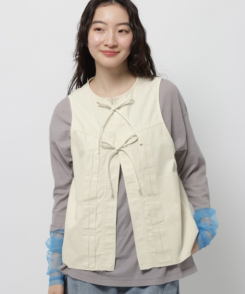 niko and...(ニコアンド)の「アソートフロントリボンベスト(ベスト・レディース・アイボリー/インディゴブルー/カーキ/ブラック・LARGE/MEDIUM)」の5枚目の写真