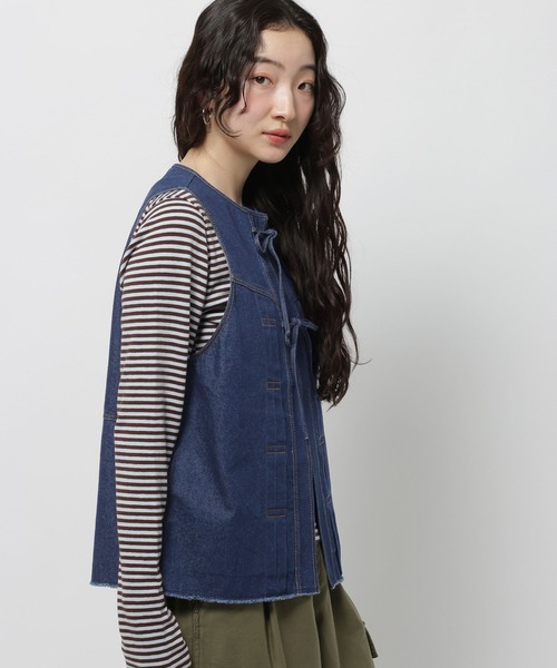 niko and...(ニコアンド)の「アソートフロントリボンベスト(ベスト・レディース・アイボリー/インディゴブルー/カーキ/ブラック・LARGE/MEDIUM)」の12枚目の写真