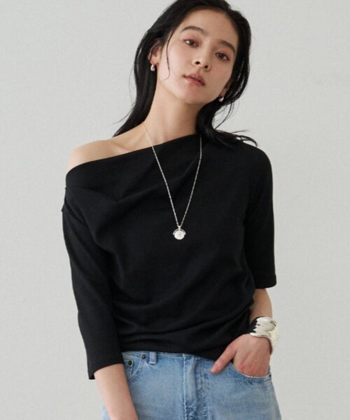 LOUNGEDRESS(ラウンジドレス)の「ドレープカットソー(Tシャツ/カットソー・レディース・ブラック系その他/オフホワイト/ブラック/ブラック系その他2・FREE)」の21枚目の写真