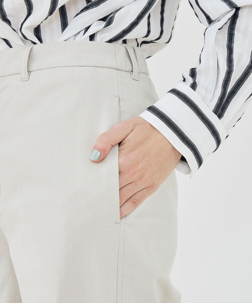 GALERIE VIE(ギャルリー ヴィー)の「ストレッチツイル ストレートイージーパンツ(その他パンツ・レディース・ホワイト/ライトグレー・32/34/36)」の10枚目の写真