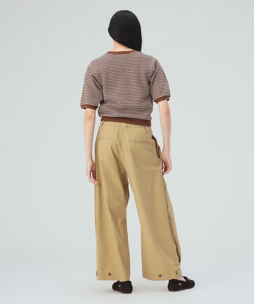 BEAMS HEART（ビームスハート）の「重ねタック パンツ（スラックス・レディース・ベージュ/カーキ/ブラック・FREE）」の15枚目の写真
