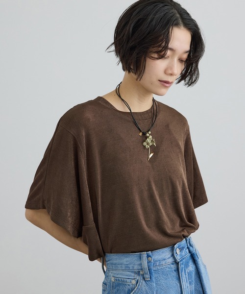 SALON adam et rope'(サロン アダム エ ロペ)の「【WEB限定】ジービルニュアンスTシャツ(Tシャツ/カットソー・レディース・ブラウン/ベージュ/オフホワイト・FREE)」の1枚目の写真