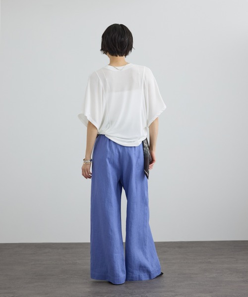 SALON adam et rope'(サロン アダム エ ロペ)の「【WEB限定】ジービルニュアンスTシャツ(Tシャツ/カットソー・レディース・ブラウン/ベージュ/オフホワイト・FREE)」の13枚目の写真