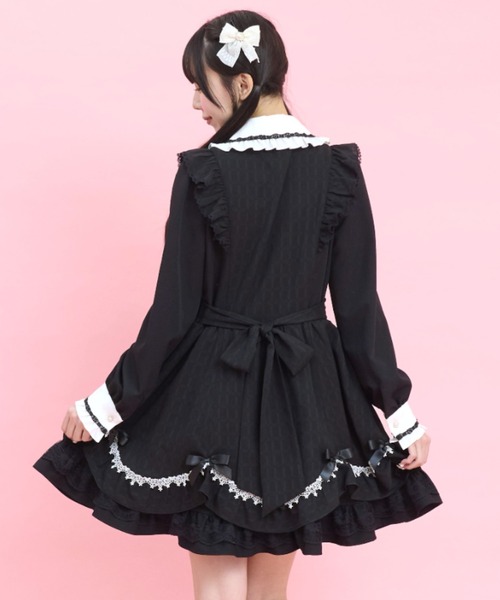 Secret Honey(シークレットハニー)の「エプロン切り替えワンピース(ワンピース・レディース・ブラック/ホワイト×ブラック・MEDIUM)」の4枚目の写真