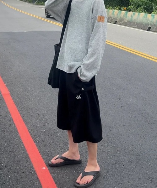 MUCENT(ムセント)の「【UNISEX】MUCENT/WEIRボタンハーフパンツ(スウェットパンツ・レディース・グレー/ブラック・FREE)」の8枚目の写真