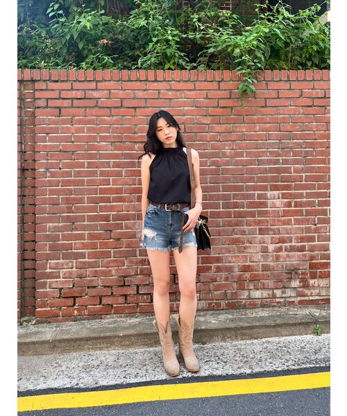 320SHOWROOM(320ショールーム)の「Shirring Halter Neck Back Button Blouse Black(シャツ/ブラウス・レディース・その他・FREE)」の9枚目の写真