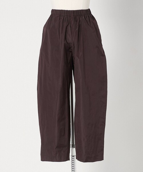 LOEFF（ロエフ）の「＜LOEFF＞グロッシー タフタ クロップド パンツ（その他パンツ・レディース・ブラック/ダークブラウン・0/1）」の13枚目の写真