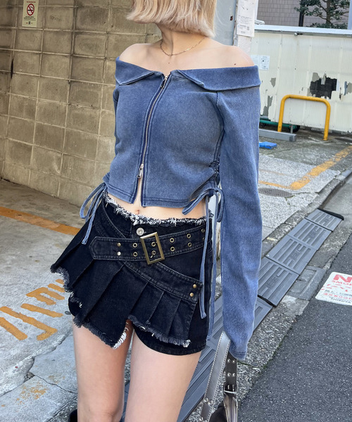 SPIRALGIRL(スパイラルガール)の「ピグメントオフショルギャザートップス(スウェット・レディース・ブルー/グレー/ブラック・FREE)」の4枚目の写真