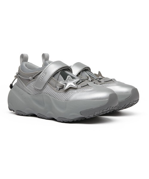 ROCKFISH WEATHERWEAR（ロックフィッシュウェザーウェア）の「[x ILLIT] BRYN VELCRO SNEAKERS V2（スニーカー・レディース・クリーム/シルバー・23.0cm/23.5cm/24.0cm/24.5cm/25.0cm）」の9枚目の写真