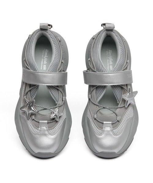 ROCKFISH WEATHERWEAR（ロックフィッシュウェザーウェア）の「[x ILLIT] BRYN VELCRO SNEAKERS V2（スニーカー・レディース・クリーム/シルバー・23.0cm/23.5cm/24.0cm/24.5cm/25.0cm）」の11枚目の写真