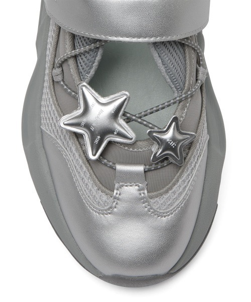 ROCKFISH WEATHERWEAR（ロックフィッシュウェザーウェア）の「[x ILLIT] BRYN VELCRO SNEAKERS V2（スニーカー・レディース・クリーム/シルバー・23.0cm/23.5cm/24.0cm/24.5cm/25.0cm）」の12枚目の写真