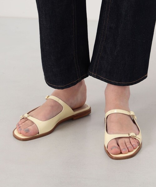 NEBULONI E（ネブローニ）の「NEBULONI E.  SLIM BELT フラットサンダル（サンダル・レディース・ライトイエロー・38/36/37）」の9枚目の写真