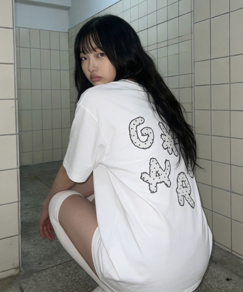 GRAVER（グレーバー）の「[ユニセックス]DOTS GRAV 半袖Tシャツ_2カラー（Tシャツ/カットソー・レディース・ホワイト/ブラック・SMALL/MEDIUM/LARGE）」の10枚目の写真