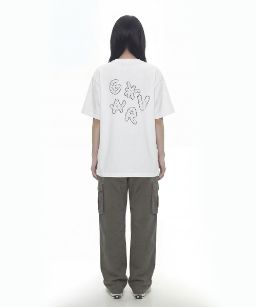 GRAVER（グレーバー）の「[ユニセックス]DOTS GRAV 半袖Tシャツ_2カラー（Tシャツ/カットソー・レディース・ホワイト/ブラック・SMALL/MEDIUM/LARGE）」の5枚目の写真